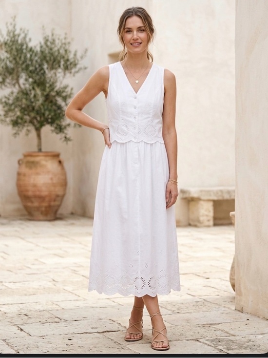 Rachel Zoe Dresses & Skirts - Rachel Zoe White Eyelet Maxi Dress
